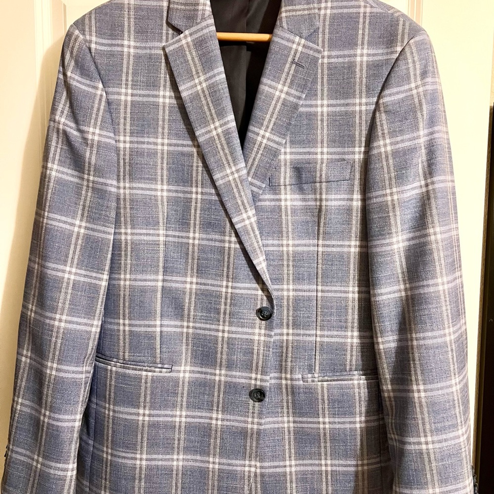 Blue and White Tommy Hilfiger Plaid Sport Coat with Notched Lapel